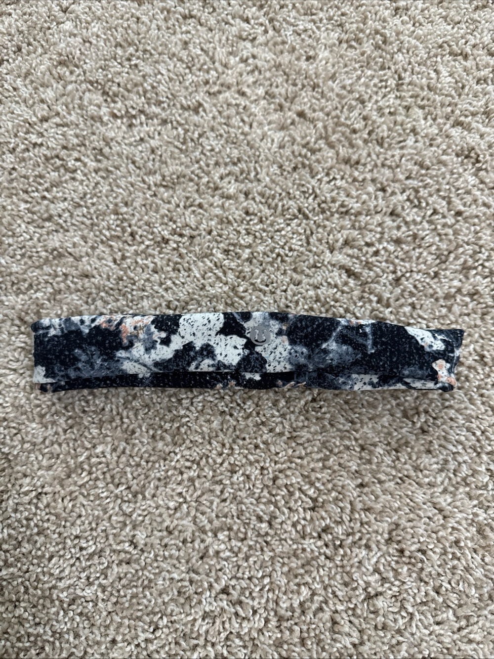 lululemon Black, White & Soft Peach Speckled Headband